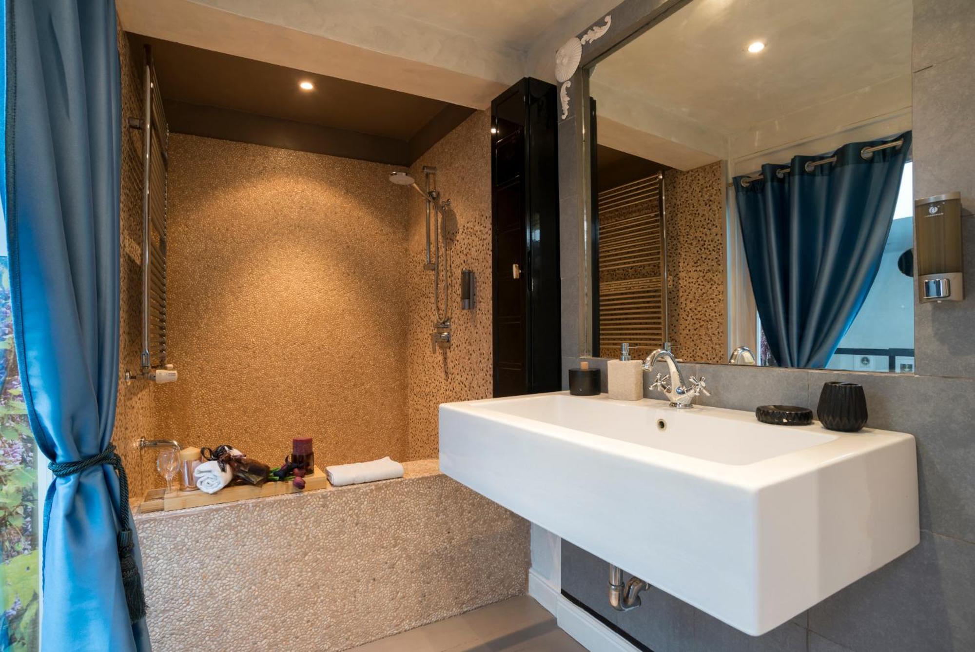 Luxury Piazza Di Spagna Escape With Terrace And Private Spa 로마 외부 사진